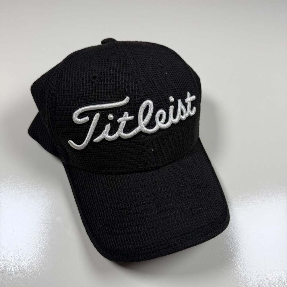 Titleist Golf Hat Cap Black M/L Golf's Symbol of Excellence Fitted